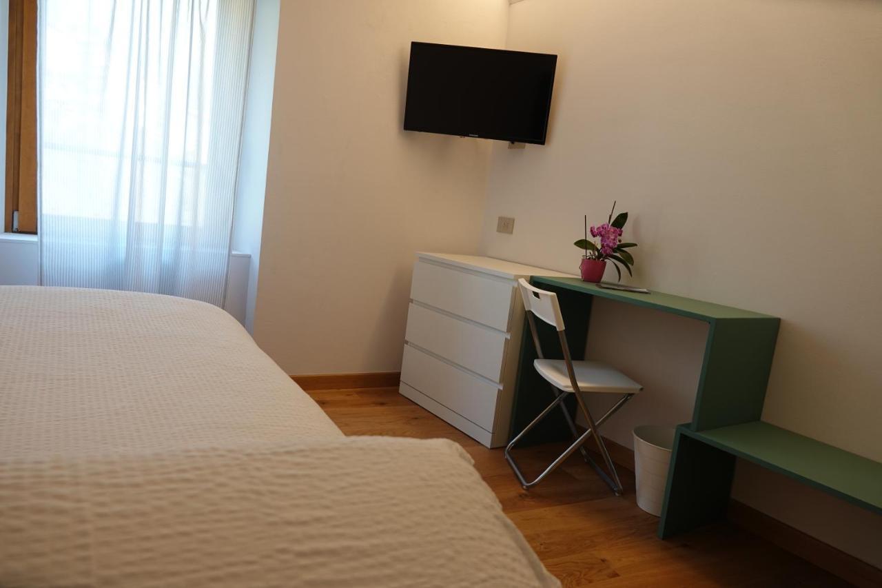 Casale Bella.Vista Bed & Breakfast Pianello Del Lario Bagian luar foto